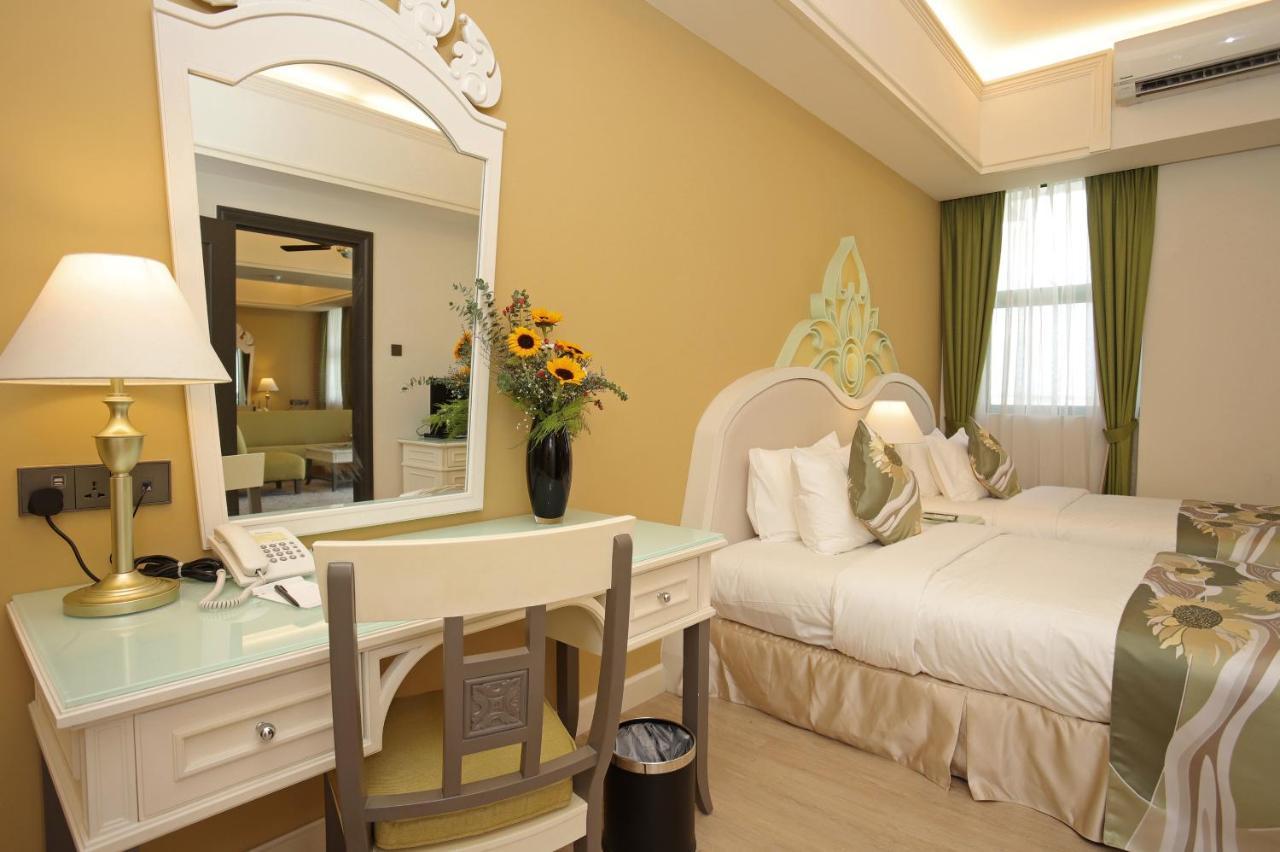 Himawari Hotel Apartments Phnom Penh Exterior foto